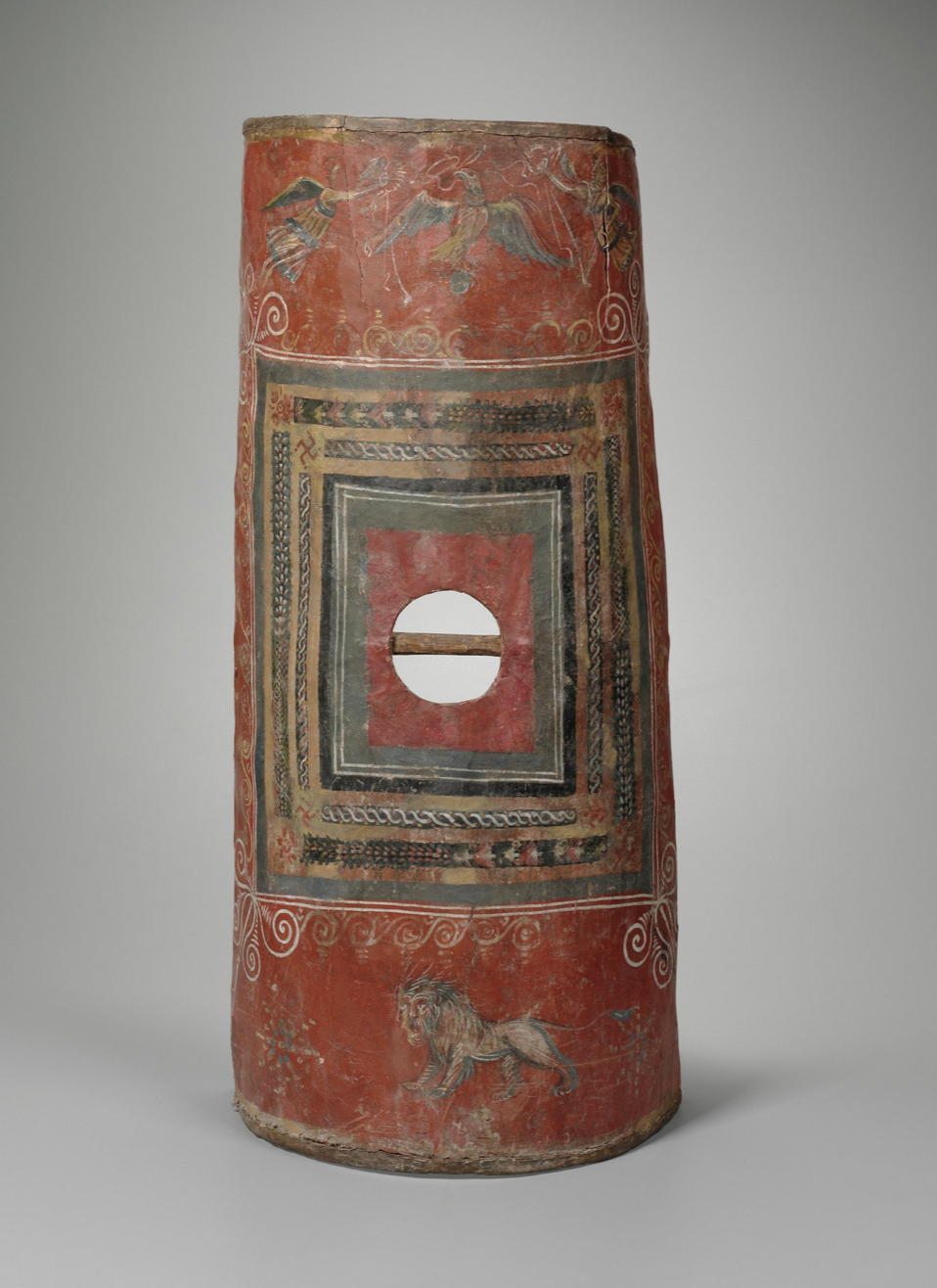  Scutum (escudo) romano del s. dC hallado en Dura-Europos (actual Siria). Este instrumento representaba los valores de Roma y del soldado que lo portaba. 